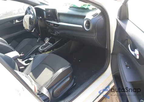 2024 Kia Forte Gt-Line z USA, uszkodzony, nr VIN 3KPF54AD8RE838723